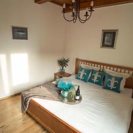 Villa Lormuv Dvur à Mikulov Extérieur photo